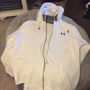 Women full zip Under Armour sweatshirt